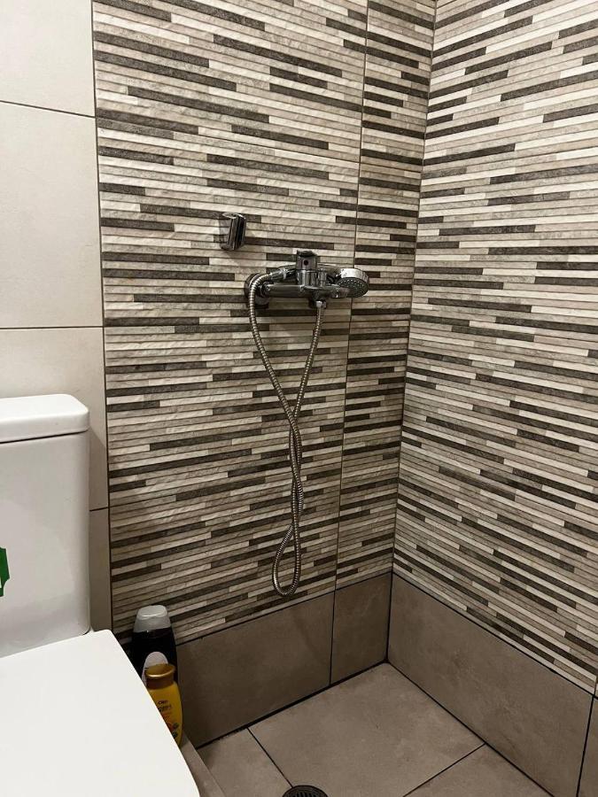 Central Renovated Studio Apartment เอเธนส์ ภายนอก รูปภาพ